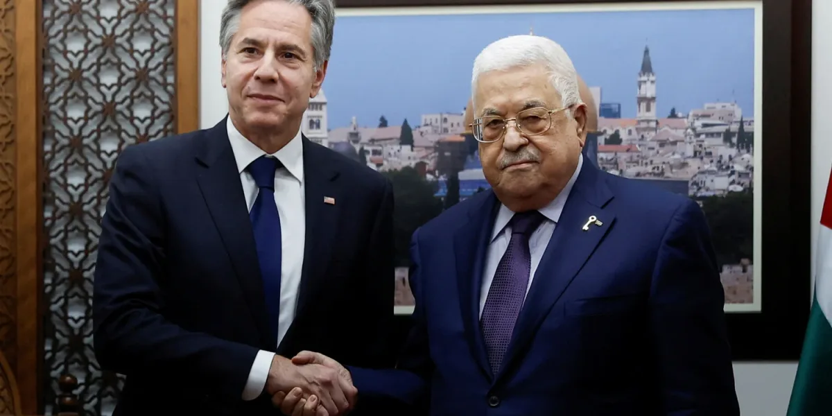 Blinken se reunió sorpresivamente con Abbas para lograr una "solución pacífica"