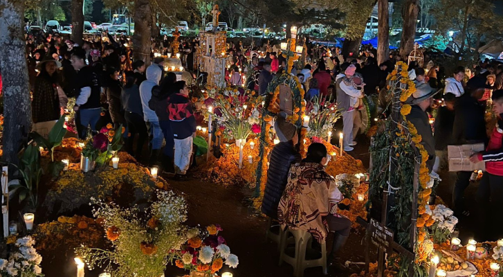 Gran celebración vivió Michoacán en su Noche de Muertos