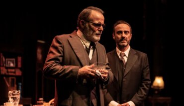 “La última sesión de Freud”: la obra que deslumbra en el Teatro Picadero