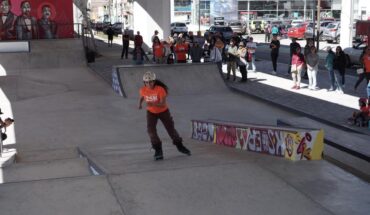 Skatepark del bajopuente de Mil Cumbres atrae a patinadoras: Sedum