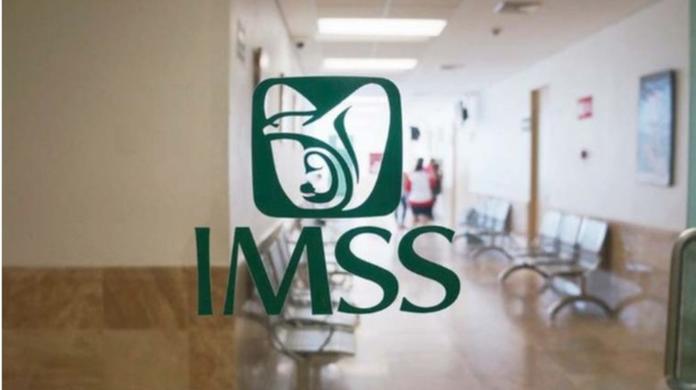 Tras protestas, IMSS se compromete a resolver desabasto de medicamentos