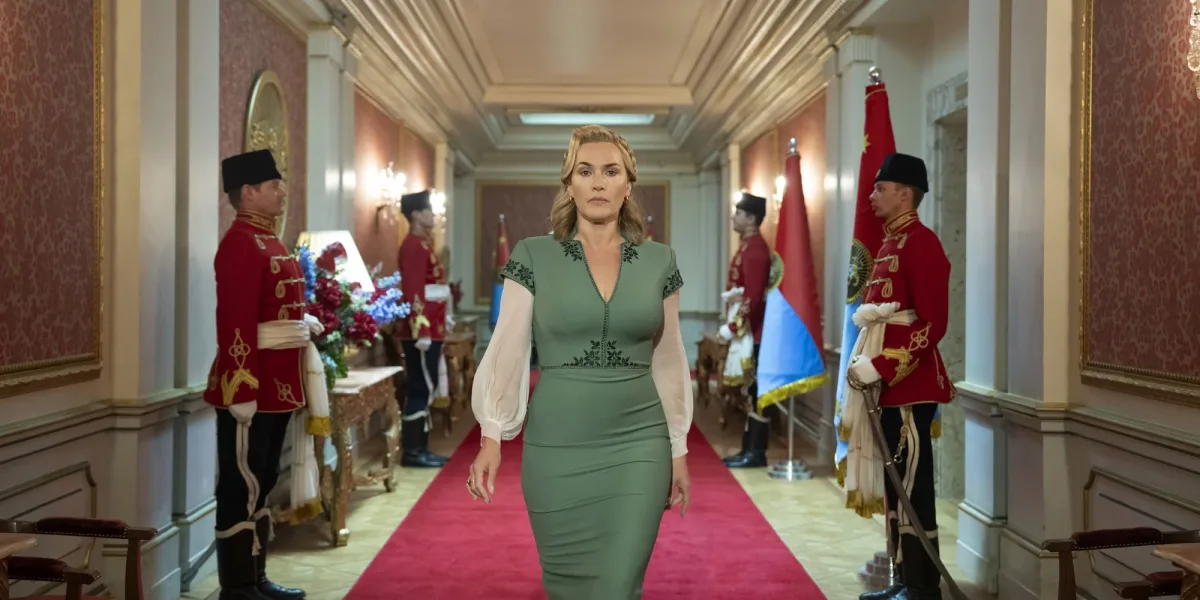 "El Régimen": Kate Winslet interpreta a una gobernadora autoritaria en la nueva serie