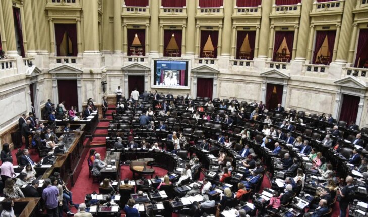 Javier Milei denunció que hay legisladores “que buscan coimas” y lo acusaron de “favorecer económicamente a sus amigos”