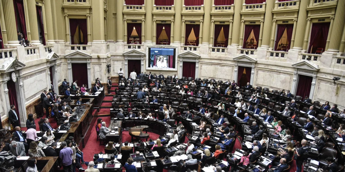 Javier Milei denunció que hay legisladores “que buscan coimas” y lo acusaron de "favorecer económicamente a sus amigos”
