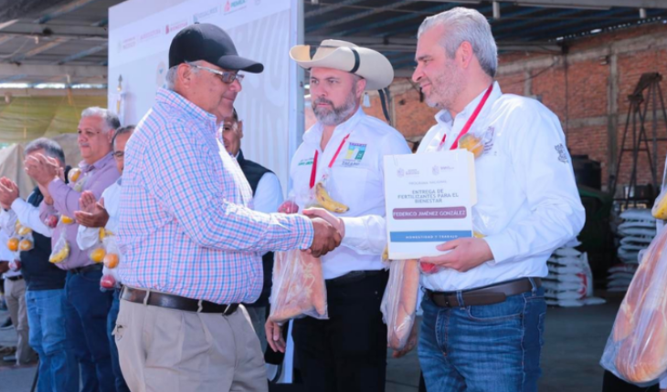 Michoacán, de los primeros en distribuir fertilizante gratuito a agricultores en 2024 – MonitorExpresso.com