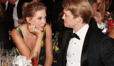 Publicista de Taylor Swift se lanza contra rumores de que la cantante se casó con su ex novio — Rock&Pop