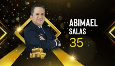 Video: Abimael Salas recibe reconocimiento por 35 años de trayectoria | Premios Pantallazo 2023