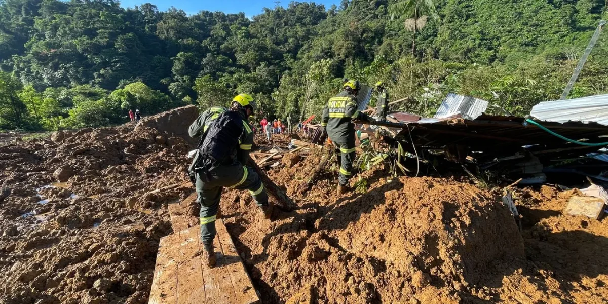 Colombia: Landslide kills 33