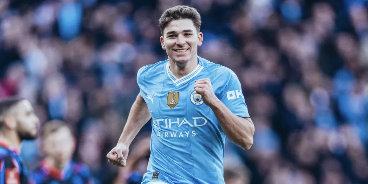 Manchester City avanzó en la FA Cup con gol de Julián Álvarez