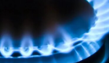 Resumen: Quita de subsidios al gas, Alerta roja por calor extremo, Incendio en Chubut y más