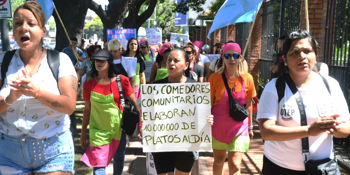 Somos Barrios de Pie protestó frente a la Quinta de Olivos