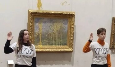 Climate activists threw soup on a Monet painting