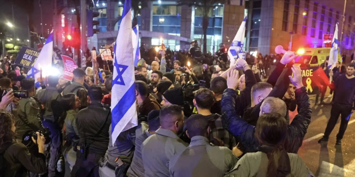 Large Demonstrations in Israel Demand Hostage Release and Netanyahu's Resignation