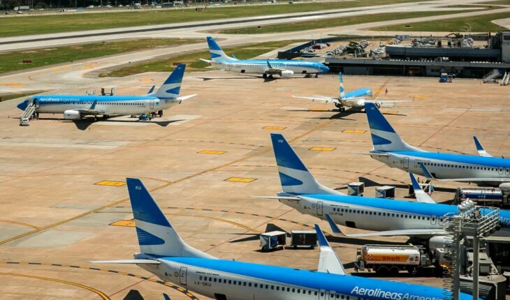 Aerolíneas Argentinas abre un retiro voluntario para 8 mil empleados