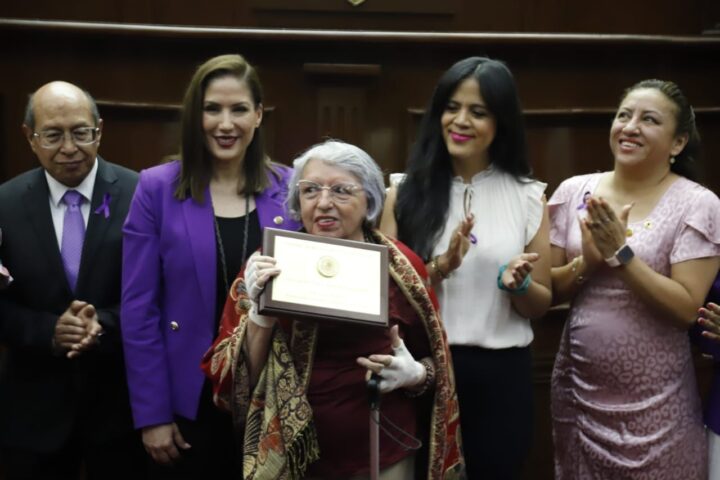 Entrega 75 Legislatura Condecoración “Mujer Michoacana 2024”, a Rosa Citlali Martínez – MonitorExpresso.com