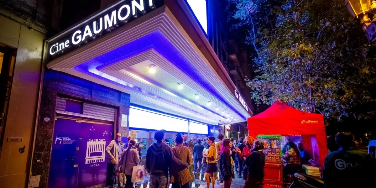 "La cultura se moviliza": convocan a una concentración en el cine Gaumont en defensa del cine argentino