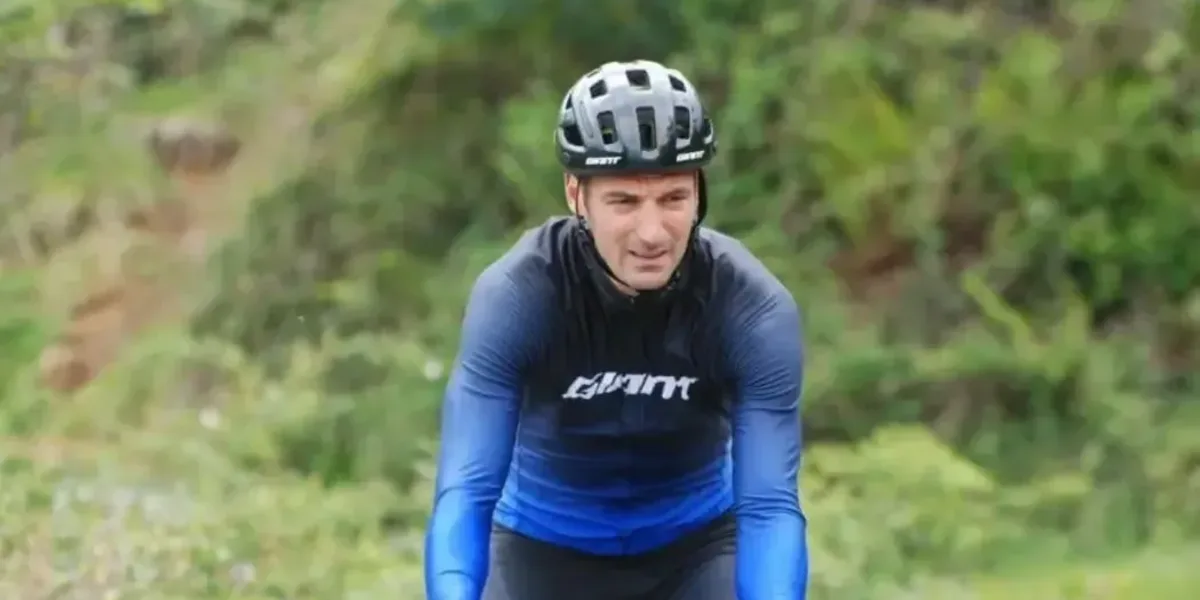 Scaloni logró un increíble récord personal en ciclismo