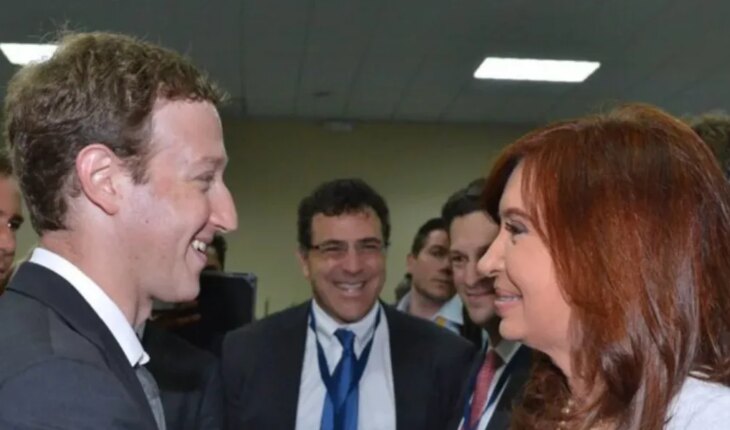 Cristina Kirchner le contestó a Adorni: “Hay gente que habla solo porque el aire es gratis”