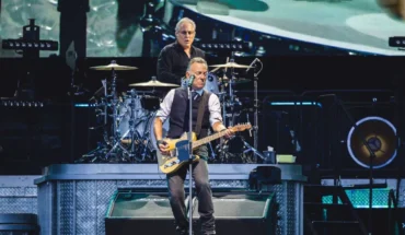 Bruce Springsteen sorprende tocando con el baterista de conocido grupo de heavy metal — Rock&Pop