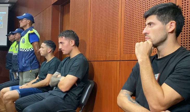 Fueron liberados los tres exjugadores de Vélez denunciados por abuso sexual