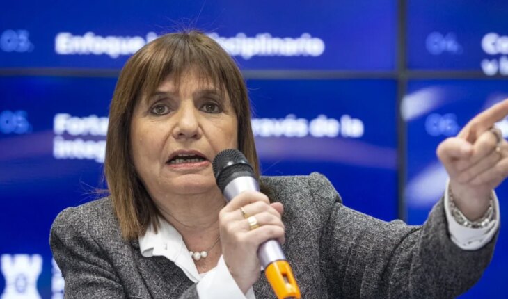 Bullrich a Macri: “La línea divisoria es ser opositor o ser oficialista”