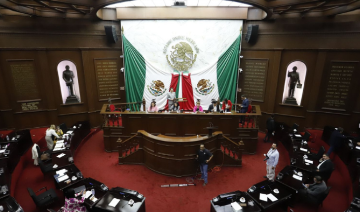 Condecoración “Suprema Junta Nacional Americana” a Luis Girarte Martínez: 75 Legislatura – MonitorExpresso.com