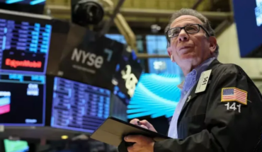 Stocks and bonds rise in New York during Independence Day