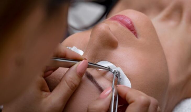 Using eyelash extensions could lead to serious health problems – MonitorExpresso.com